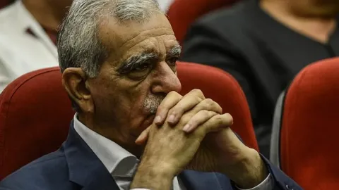 Mardin Büyükşehir Belediyesi binası ve kayyım süreci