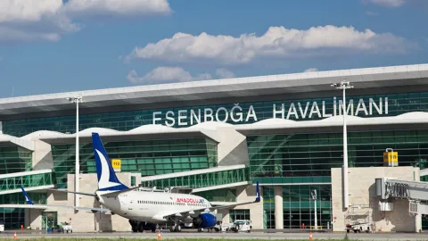 Ankara Esenboğa Havalimanı tabelası