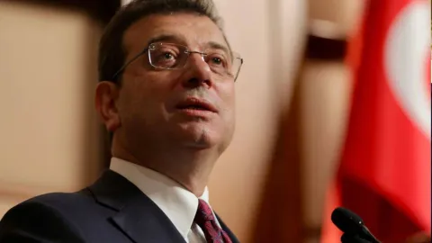 Ekrem İmamoğlu'nun NATO Zirvesi öncesi yaptığı açıklamalara ilişkin görsel.