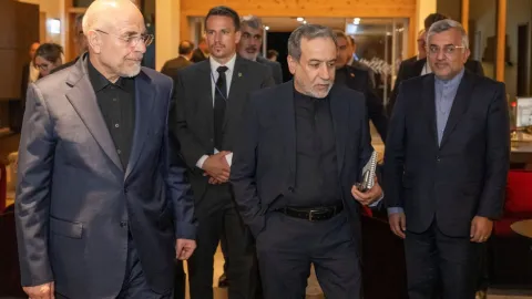 İran Dışişleri Bakanı Abbas Irakçi ve Meclis Başkanı Muhammed Bakır Kalibaf
