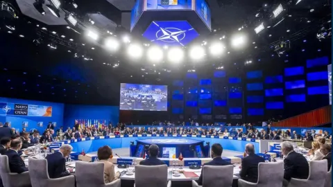 NATO zirvesi sonrası Avrupa'da savunma harcamaları ve Ukrayna desteği tartışmaları