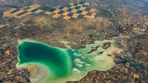 Kırşehir'de planlanan altın madeni projesi nedeniyle tarım arazilerinin yok olma tehlikesi.