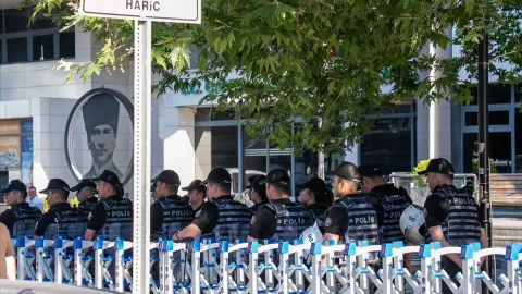 Çankaya Belediyesi'ne yönelik operasyon sonrası siyasi gelişmeler.