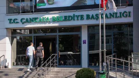 Çankaya Belediye Başkanı Hüseyin Can Güner'in tutuklanmasına ilişkin haber görseli.