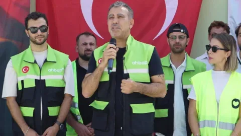 Deprem yardımları ve Haluk Levent tartışması hakkında haber görseli.