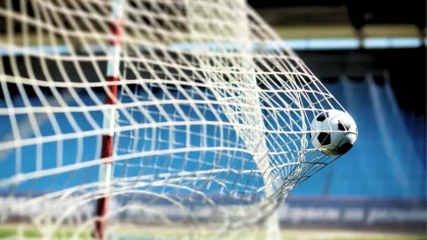 Futbolda bahis operasyonu kapsamında gözaltına alınan kulüp yöneticilerini temsil eden bir görsel.