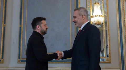 Ukrayna Devlet Başkanı Volodimir Zelenskiy ve Dışişleri Bakanı Hakan Fidan