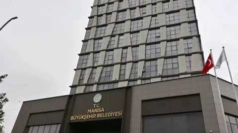 Manisa Büyükşehir Belediyesi binası