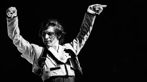 Antonio Gades'in Havana'daki heykeli.