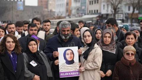Rojin Kabaiş'in fotoğrafı