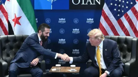 Şam yönetimi lideri Ahmed Şara, Ankara'da Trump ile görüşüyor.