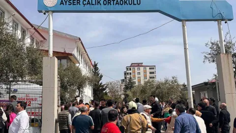 Kahramanmaraş'ta saldırının gerçekleştiği okulun dış görünüşü.