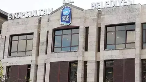 Eyüpsultan Belediye Başkan Yardımcısı Hasan Karabulut'un gözaltına alınmasıyla ilgili haber.