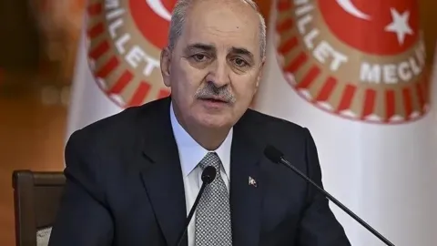 TBMM Başkanı Numan Kurtulmuş açıklama yaparken