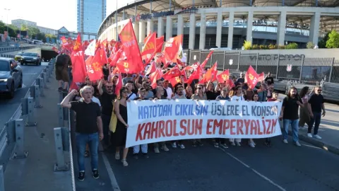 Türkiye Komünist Partisi (TKP) logosu.