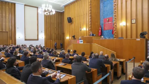 CHP grup toplantısı sonrası açıklama yapan milletvekilleri