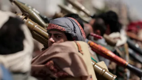 İran Devrim Muhafızları ve Yemen Husileri ile ilgili haber görseli