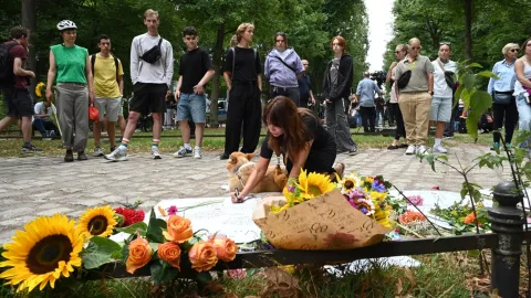 Berlin Onur Yürüyüşü saldırısının şüphelisi Abdul B.'nin polis tarafından vurulduğu bildirildi.