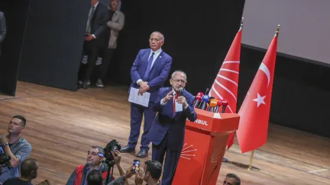 Kemal Okuyan: Bir başka partiden onlar adına utanır mı insan? Utandım