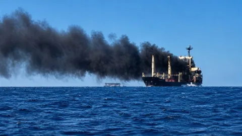 İran basını duyurdu: Hürmüz Boğazı’nda petrol tankeri mayına çarptı, patlama yaşandı