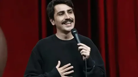 Komedyen Deniz Göktaş'ın tutukluluğuna yapılan itiraz reddedildi.