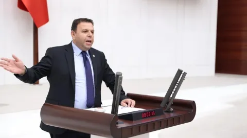 Kaçakçılık soruşturmasından 'baba ocağı'na: edirne milletvekili ediz ün yeniden chp'de 2026 un. Jpg iustitia. Bg haber merkezi aracında çok sayıda kaçak elektronik sigara aparatı bulunmasının ardından dönemin chp... Iustitia. Bg kaçakçılık soruşturmasından 'baba ocağı'na: edirne milletvekili ediz ün yeniden chp'de 2026 2026-07-30 17:14:38 adalet - iustitia. Bg