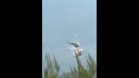 Yunanistan'da iki yangın söndürme helikopteri havada çarpıştı: 2 ölü, 2 yaralı