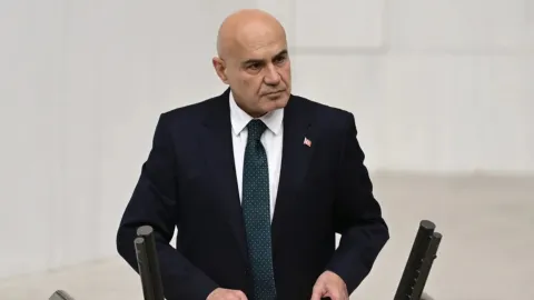 Son dakika İYİ Parti Milletvekili Turhan Çömez hakkında soruşturma