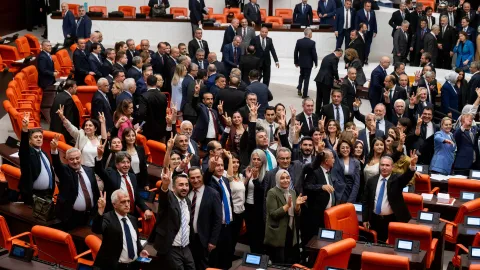 AKP, MHP, DEM, CHP ve Özel ittifakı: 'Çerçeve yasa' bize ne anlatıyor?