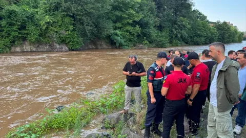 Giresun'da denizde sele kapılan 3 kişiden birinin vefatı