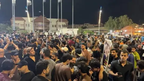 Elektrik üreten kent elektriksiz: Irak’ta 50 derecede öfke sokağa taştı