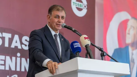 Cemil Tugay, AKP'ye geçeceği iddialarını reddetti: 'Kendime bir yol çizeceğim'