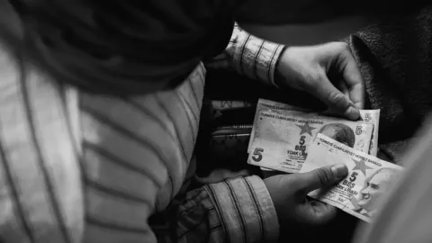 'Beklentinin üzerinde' denilen zam erdi: Hedefler katlandı, hayat pahalılığı büyüdü
