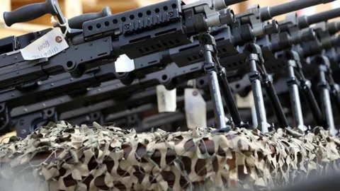 Grevlerden savaş ekonomisine: Avrupa'da silahlanmaya gelince kaynak nasıl bulunuyor?