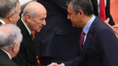Bahçeli'den siyasi partiler ve seçim sistemi için yeni düzenleme çağrısı
