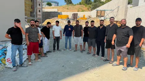 Sakarya İl Emniyet Müdürlüğü şantiyesinde ücretleri ödenmeyen işçiler eyleme başladı