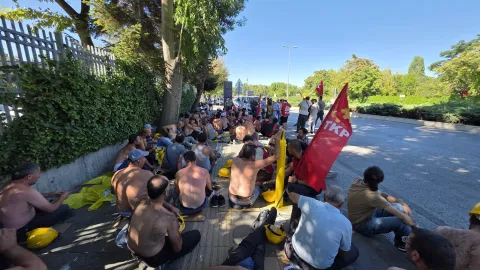 TKP'den direnişteki Doruk madencilerine ziyaret