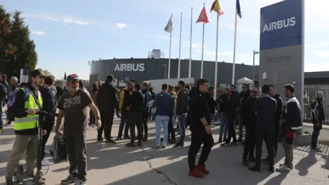 Grevler Airbus’a geri adım attırdı: Ofise dönüş dayatması gevşetildi