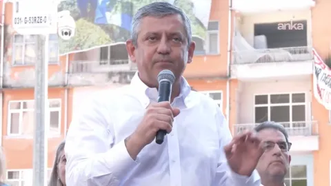 Özgür Özel, Erdoğan'a Rize'den Yanıt Verdi: Siyaset Transferle Kazanılmaz