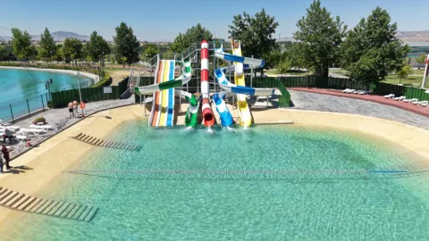 Kayseri Belediyesi, Yeni Aqua Parkı'nı Sadece Erkeklere Açtı