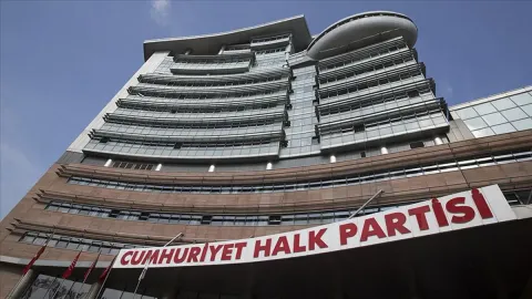 CHP, Ankara Bölge Adliye Mahkemesi’nin 'mutlak butlan' kararına karşı Yargıtay temyizinden feragat etti