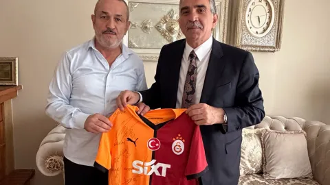 MHP Genel Başkan Başdanışmanı Eyyup Yıldız, UltrAslan Lideri Sebahattin Şirin'i Ziyaret Etti