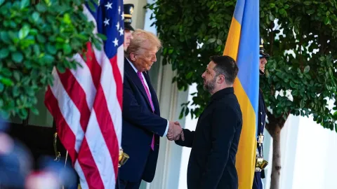 Axios: CIA Direktörü Moskova'da Trump-Putin-Zelenskiy zirvesi önerdi