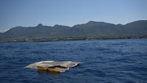 Girne'deki feribot faciası: Gemi çatlaklara rağmen yola çıkmış