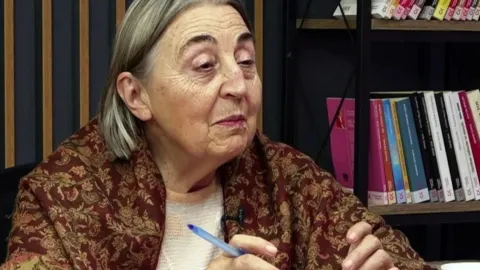 Cumhuriyet gazetesi yazarı Şükran Soner yaşamını yitirdi