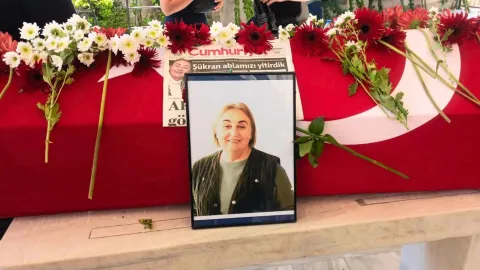 Cumhuriyet gazetesi yazarı Şükran Soner için tören düzenlendi