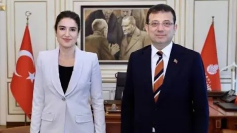 Ece Güner siyaseti bıraktı: İmamoğlu'nun danışmanlığından istifa etti