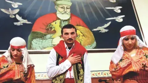 'Yavuz Selim ve İdris-i Bitlisi' ittifakına karşı yayınlanan 'Alevi Aydınlar Bildirgesi'ne 44 yeni imza