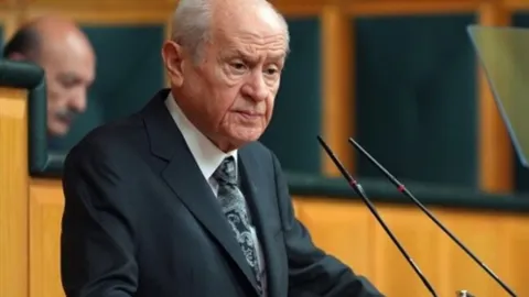 MHP seçim mevzuatını değiştirerek ortak listeleri sınırlandırmak istiyor