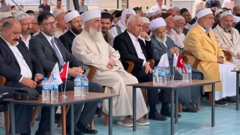 Menzil Cemaati'nin Siirt'teki medrese açılışına kamu görevlileri katıldı